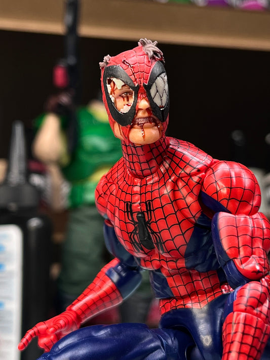 Spider-Man (battle damaged)headsculpt
