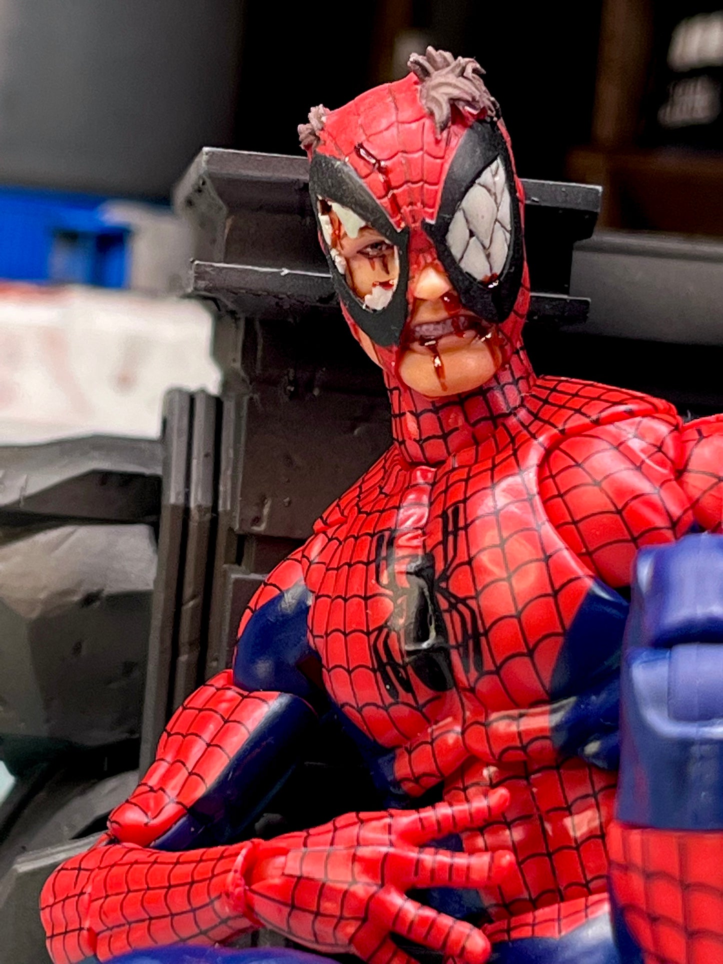 Spider-Man (battle damaged)headsculpt