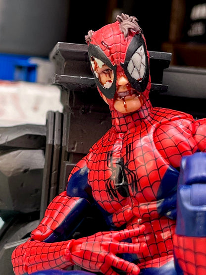 Spider-Man (battle damaged)headsculpt