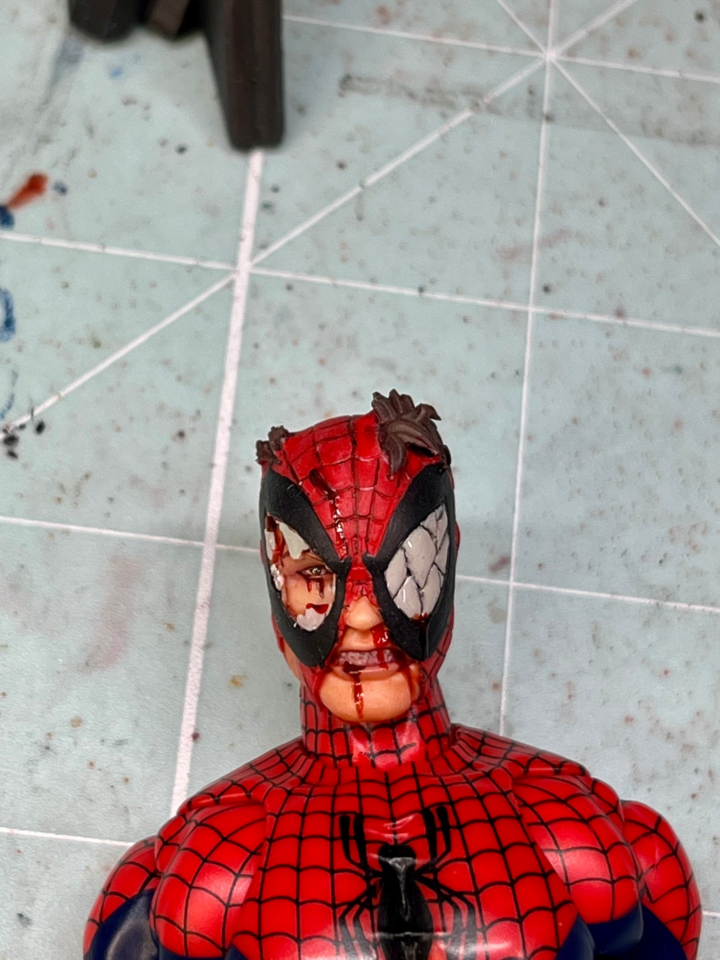 Spider-Man (battle damaged)headsculpt