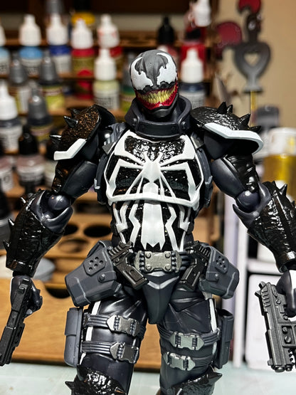 Smiling Agent Venom Painted Head Sculpt