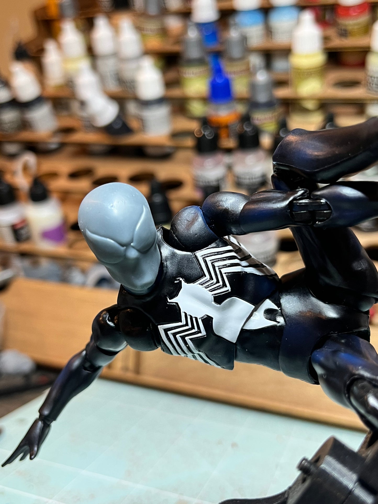 Papito's Mafex Symbiote Spidey Blank